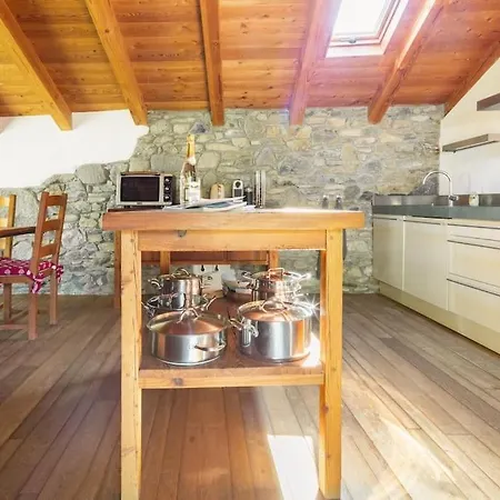 With Stunning Views Casa vacanze