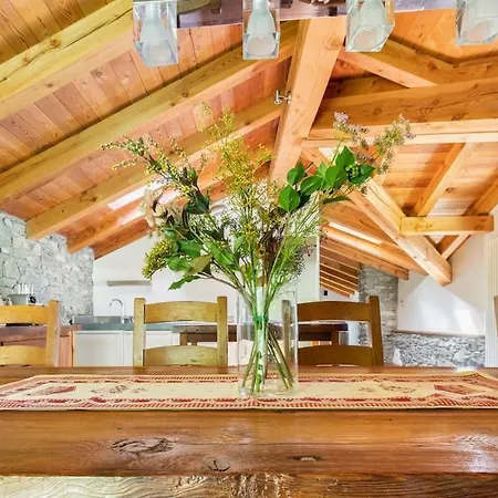 With Stunning Views Holiday home *