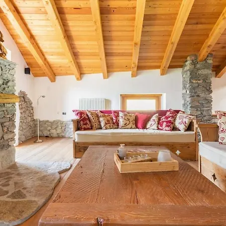 With Stunning Views Holiday home